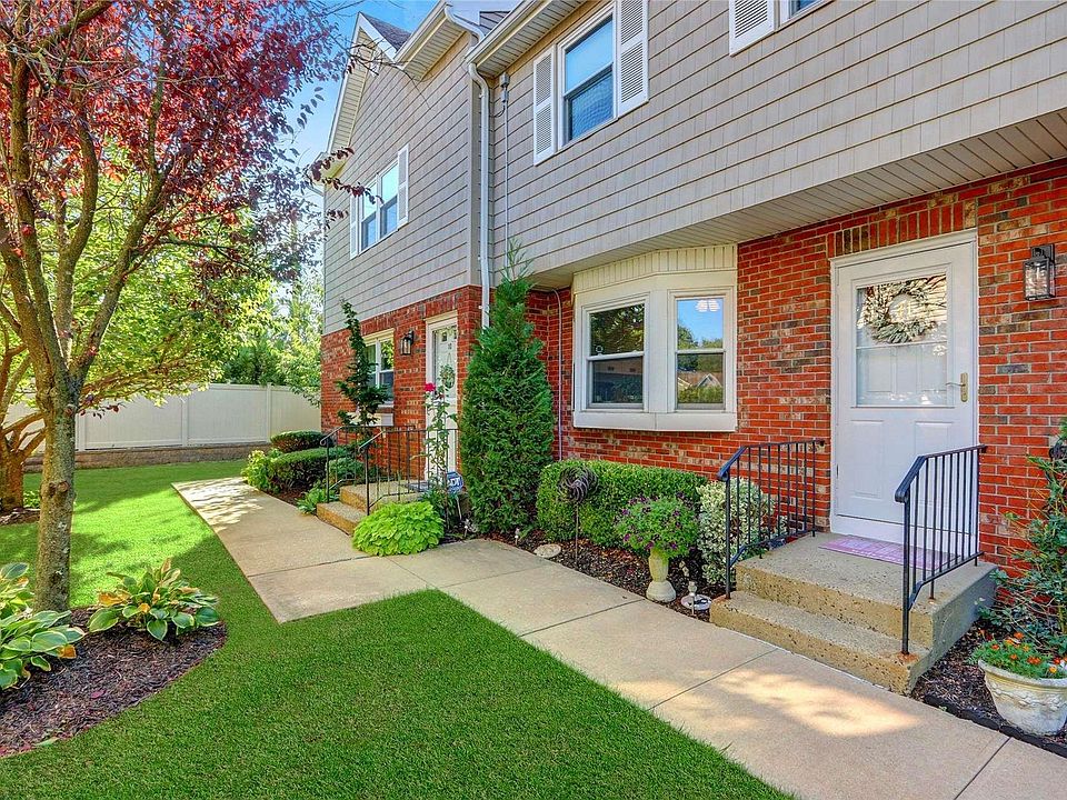 1st image of 1425 Jerusalem Avenue #11