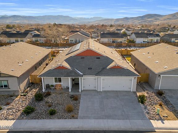 3rd image of 737 Butte Creek Rd