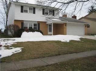 517 Surrey Ln, Marysville, OH 43040