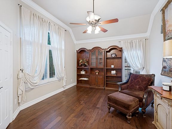 5th image of 730 Peninsula Bnd
