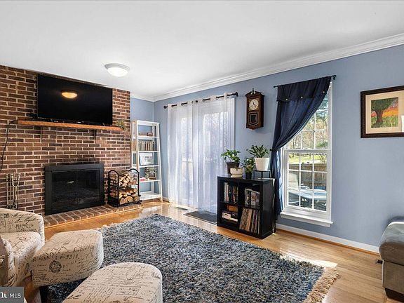 5th image of 10101 Sassafras Woods Ct