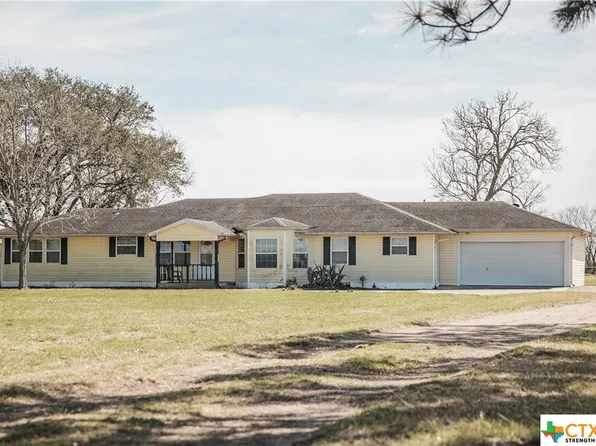 51 Traylor Rd, Bloomington, TX 77951