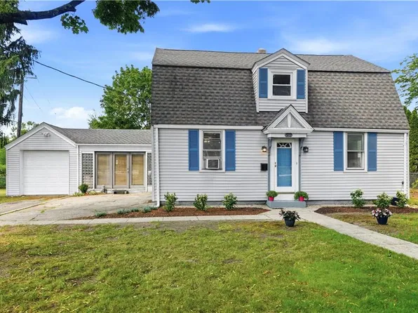 512 Woonasquatucket Ave, North Providence, RI 02911