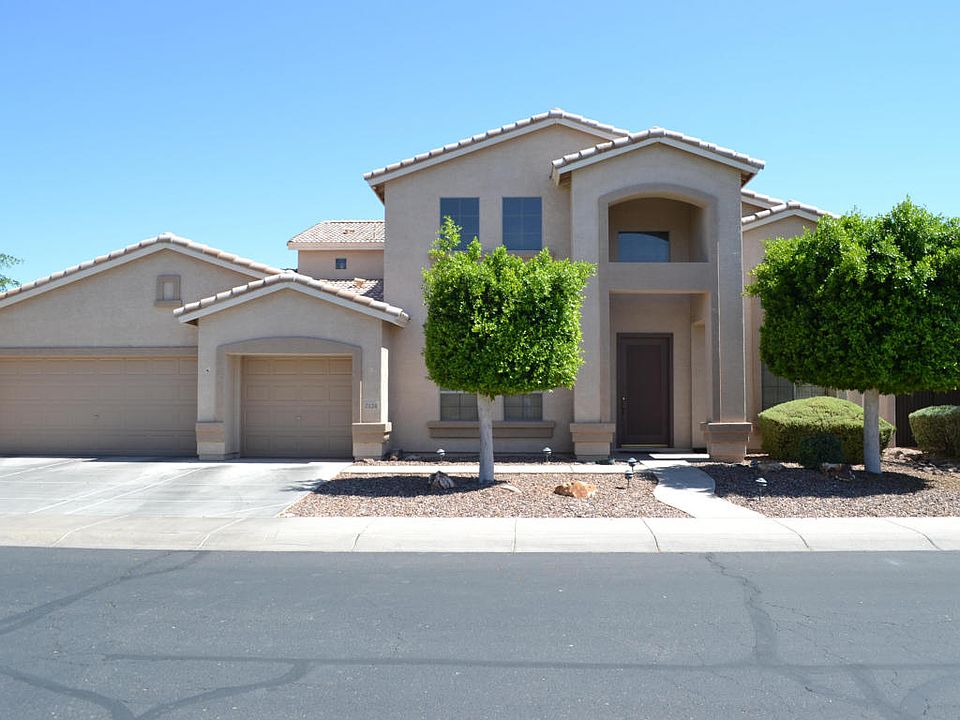 1st image of 2124 W Longhorn Dr
