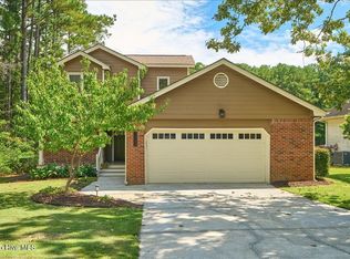 587 Riverbirch Dr, Vass, NC 28394