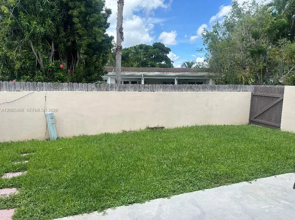10836 SW 123rd Pl, Miami, FL 33186