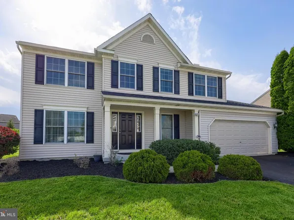 129 Pickwick Cir, Palmyra, PA 17078