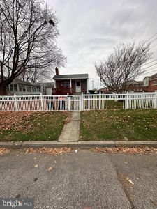 1502 W 12th St, Chester, PA, 19013