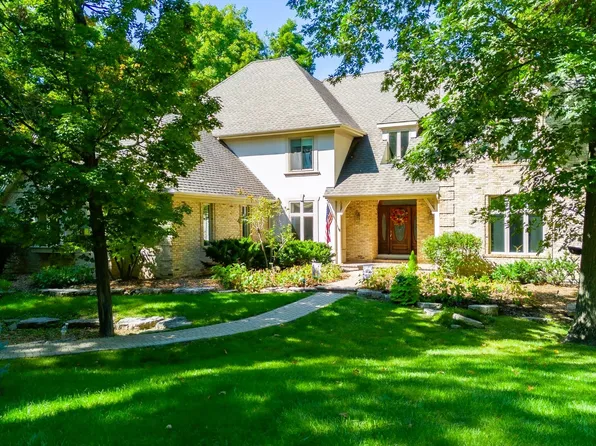 124 Ravine Ln, North Barrington, IL 60010