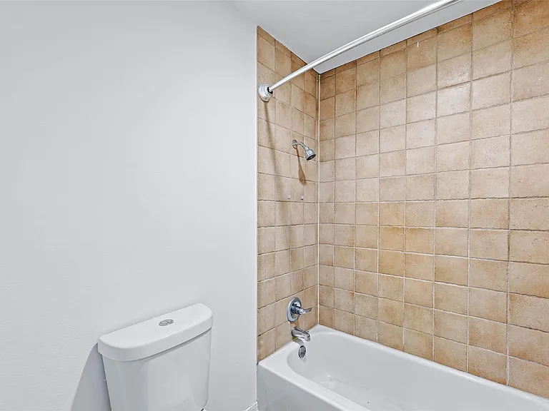 10735 Kitty Brook Dr — Photo 24