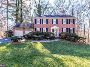 6906 Brimstone Ln, Fairfax Station, VA 22039