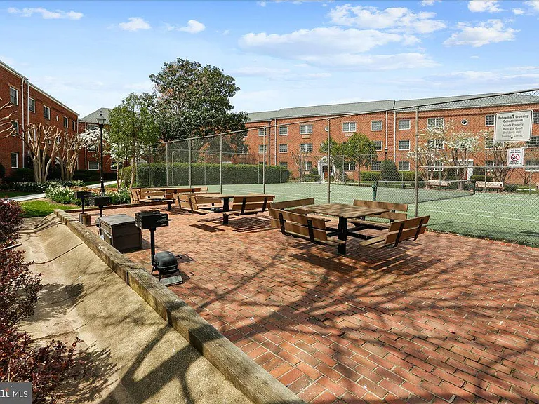 1702 W Abingdon Dr #201 — Photo 21