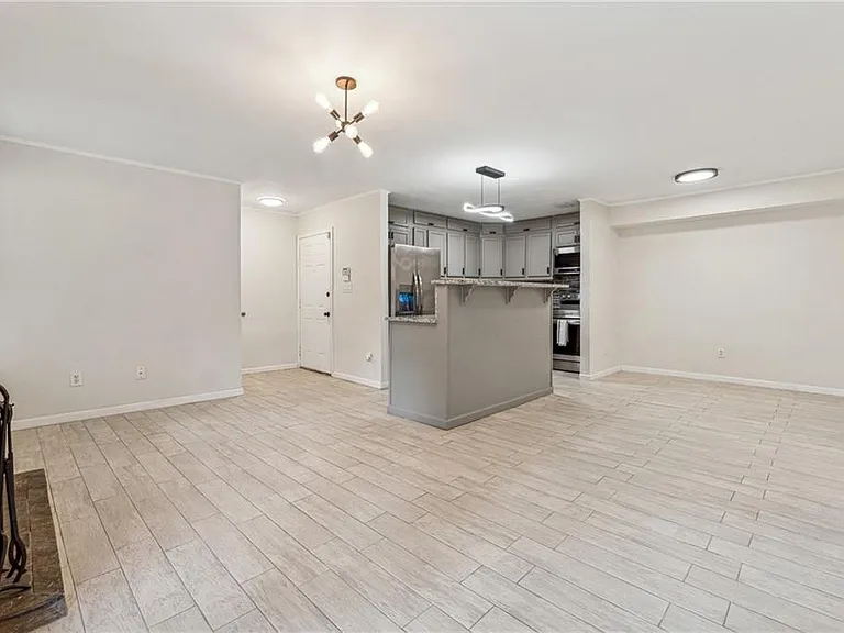 434 McGill Pl NE — Photo 16