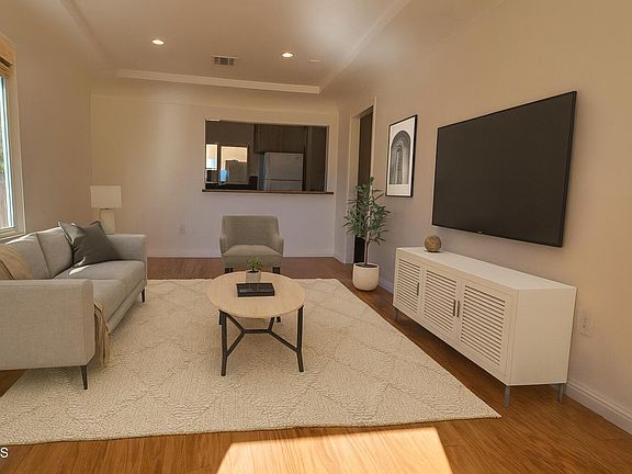 5th image of 3172 Larga Ave #3172