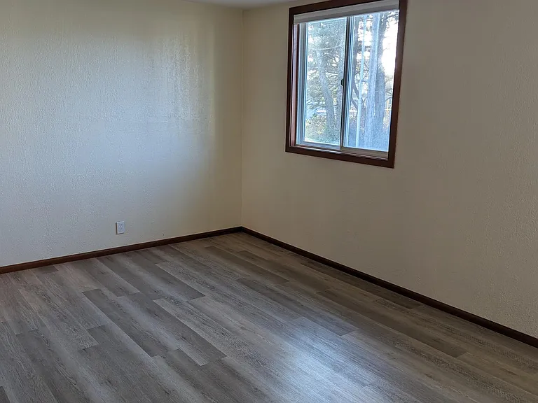 2136 NW Jetty Ave — Photo 24