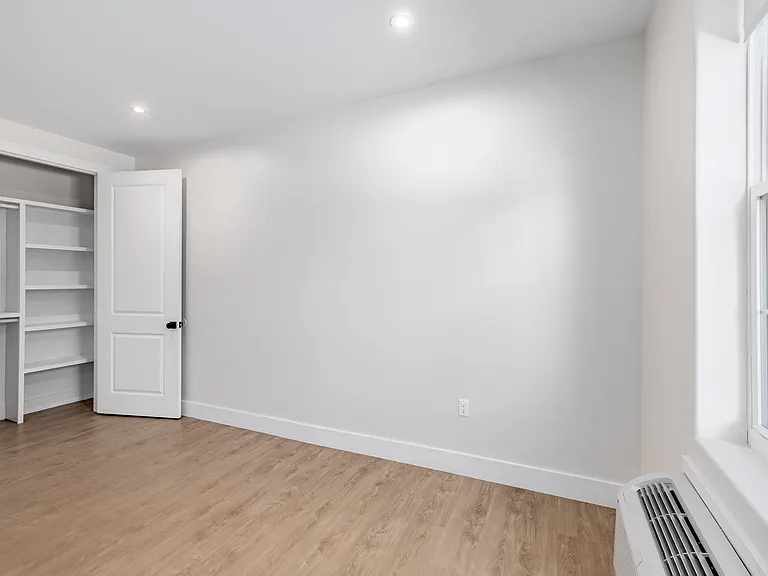 196 Dayton Ave #305 — Photo 5