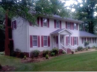 5509 Carys Brook Ln, Gloucester, VA 23061
