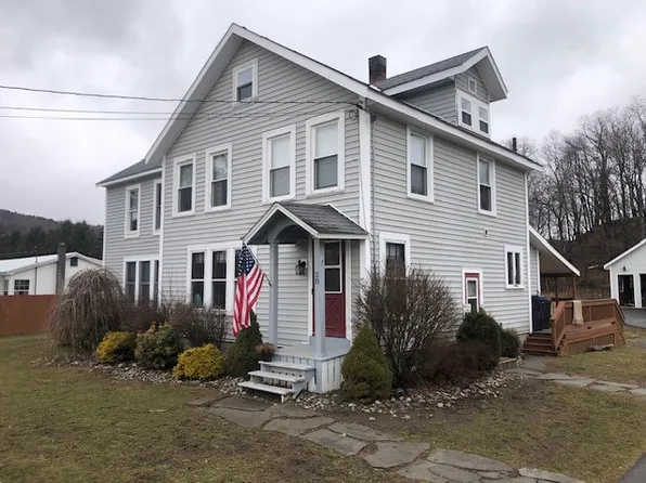 28 Burdick Ave, Edmeston, NY 13335
