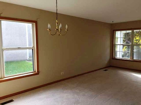 2nd image of 2213 N Sunrise Dr