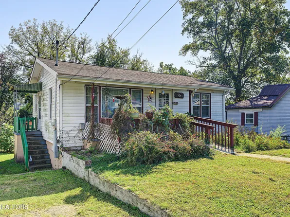 506 W Hemlock St, La Follette, TN 37766