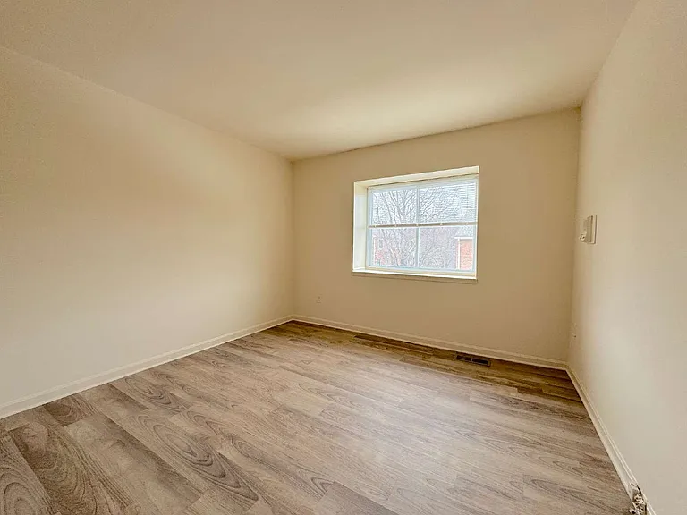 4513 Logsdon Dr — Photo 14