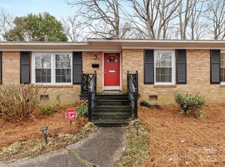 3350 Bonneville Dr, Charlotte, NC 28205