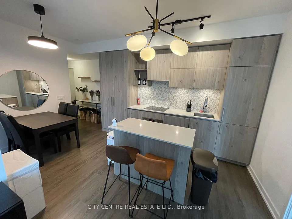 1 Yorkville Ave #1602