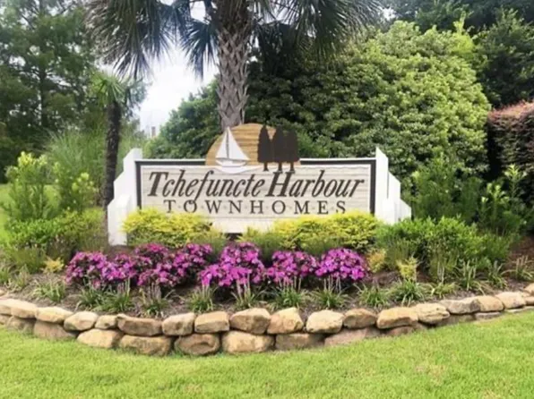 127 Highway 22 E APT N21, Madisonville, LA 70447