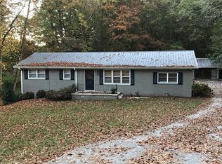 77 Kentucky Ave, Sewanee, TN 37375