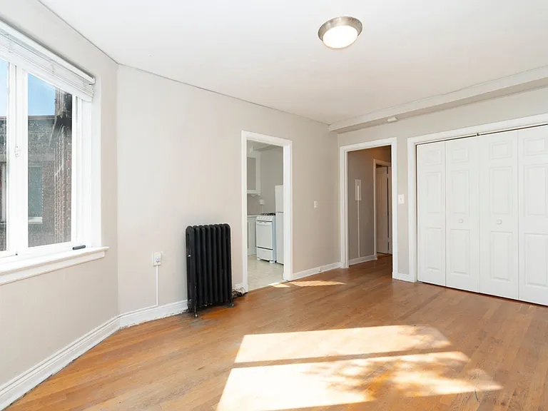 Charlesgate Apartments - Vintage Studios — Photo 64