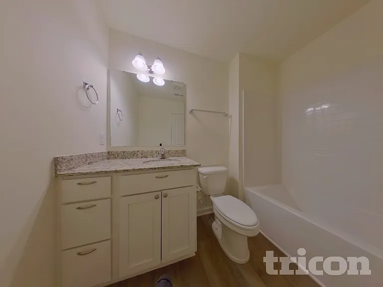 1077 Crescent Moon Loop Rd — Photo 15