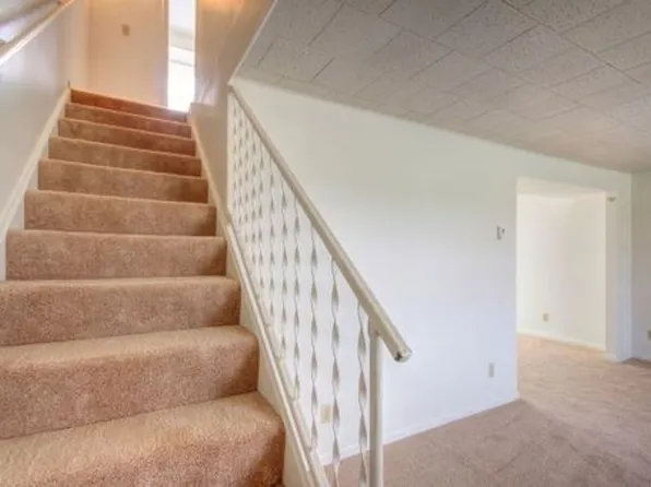 CR - 1010 Crescent Dr, 1010 Crescent Dr #20646775, Champaign, IL 61821