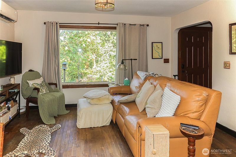 5th image of 10747 56th Avenue S