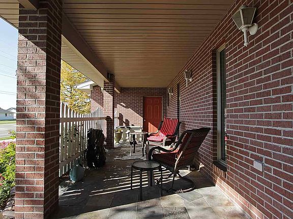 5th image of 4020 Sweetwood Ct