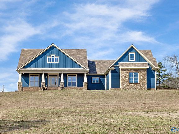 4th image of 570 Mountain Heights Rdg