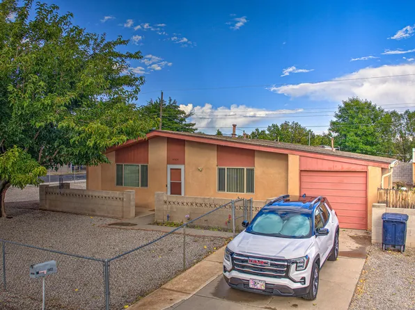 4506 W Glen Dr SW, Albuquerque, NM 87105