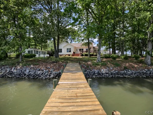 436 Johnsons Dr, Urbanna, VA 23175