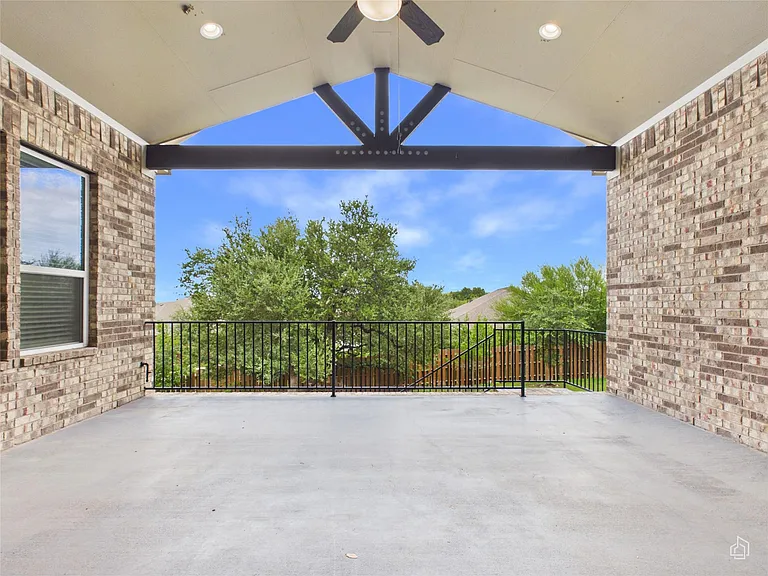 111 Tabago Ct — Photo 33