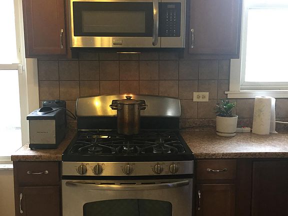 3rd image of 1626 N Mason Ave #1