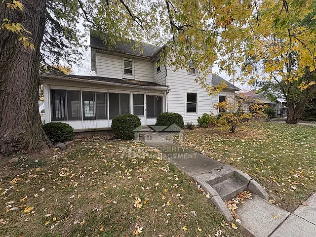 932 S Webster St — Photo 1