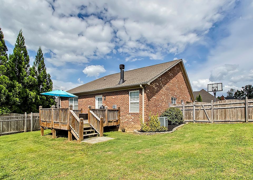 1st image of 1719 Apple Grove Ln