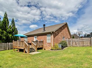 1719 Apple Grove Ln, Knoxville, TN 37922