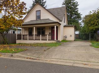 162 SE Lane Ave, Roseburg, OR 97470