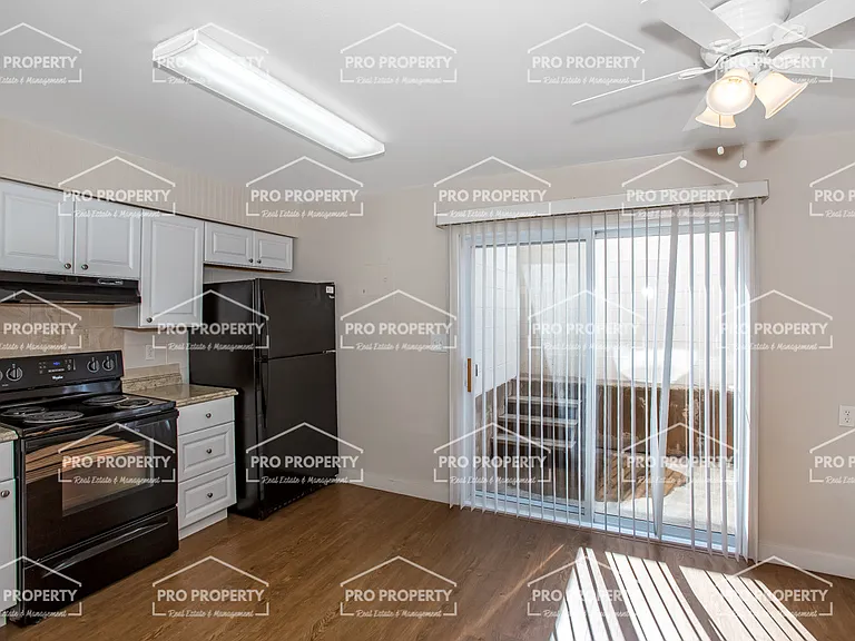 1607 Empire Ave #3 — Photo 10