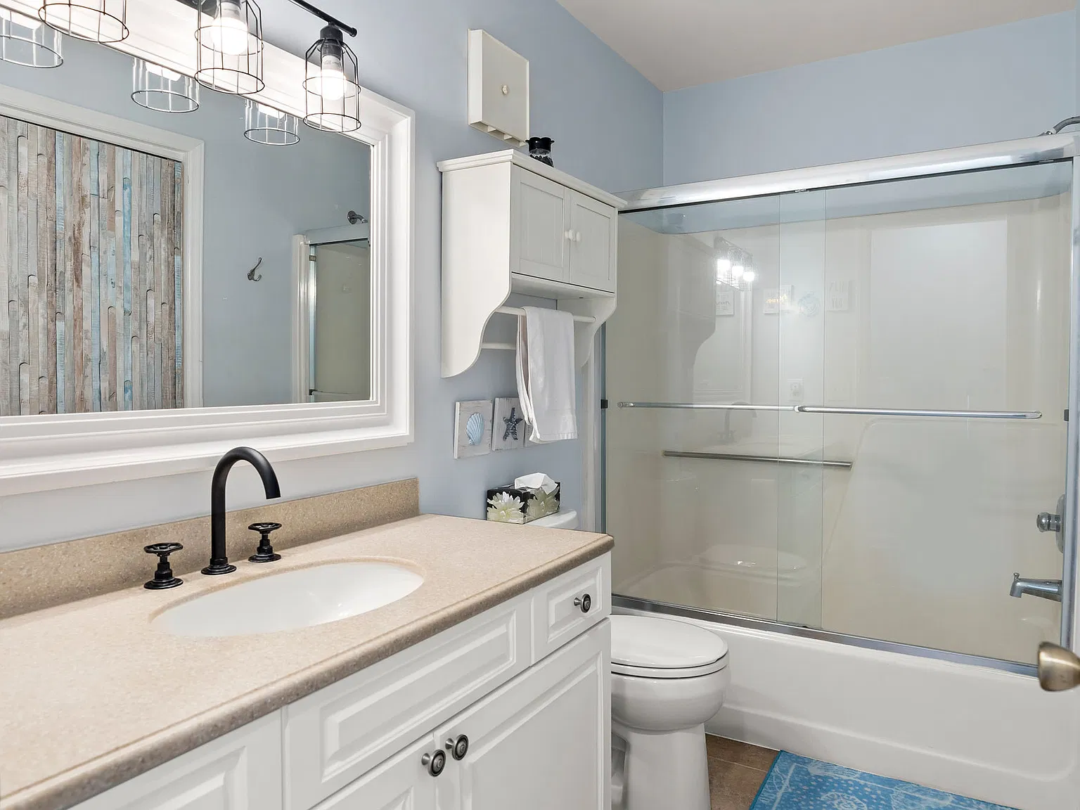 2 bed, $2,000 — Photo 2