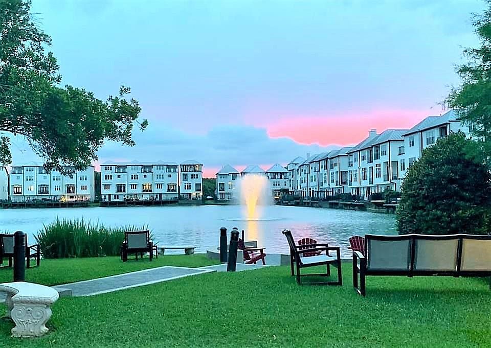 1st image of 8914 Lakeshore Bend Dr