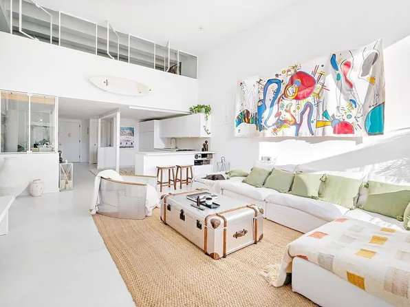 354 Broome St APT 4C, New York, NY 10013