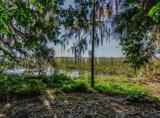 32497 Lakeshore Dr, Tavares, FL 32778