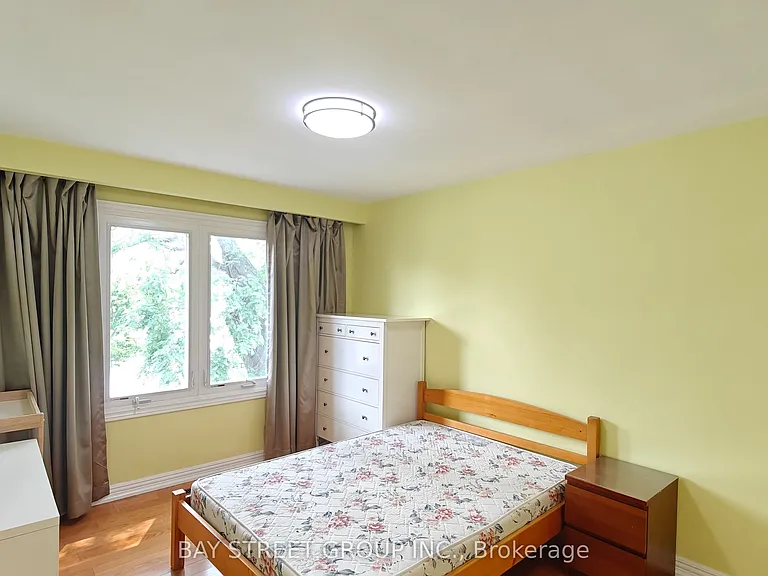 9 Mosedale Cres #UPPER — Photo 19