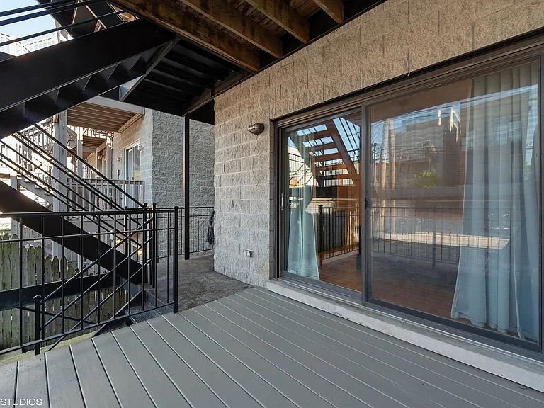 2430 W Iowa St #1 — Photo 9